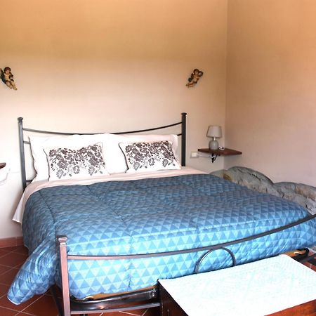 La Guelfa 64 Apartment Понтасиеве Екстериор снимка