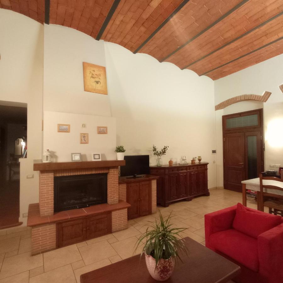 La Guelfa 64 Apartment Понтасиеве Екстериор снимка